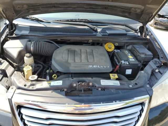 2015 Chrysler Town & Country Touring