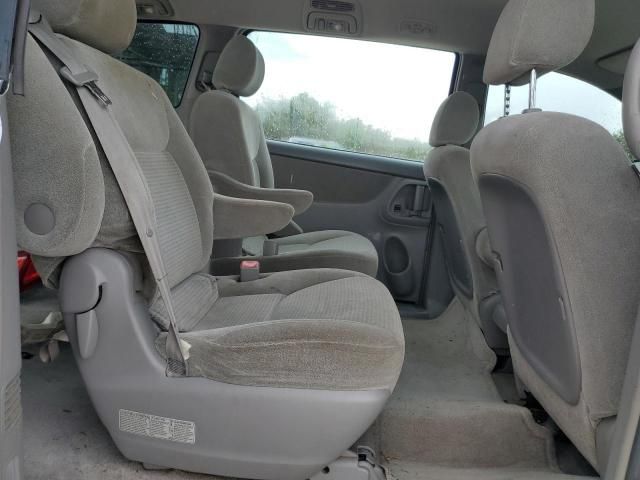 2006 Toyota Sienna CE