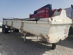 Salvage trucks for sale at Haslet, TX auction: 2000 Lufkin Industries Dump Trailer