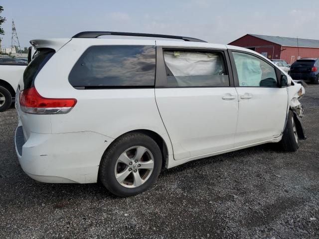 2011 Toyota Sienna LE