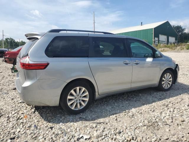 2016 Toyota Sienna XLE