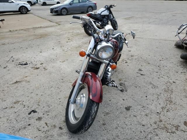 2002 Honda VT1100 C2