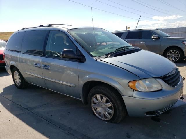 2006 Chrysler Town & Country Touring