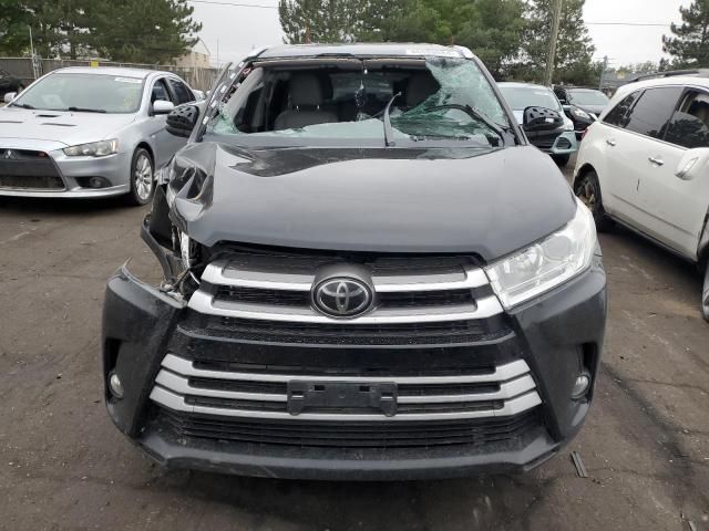 2019 Toyota Highlander SE