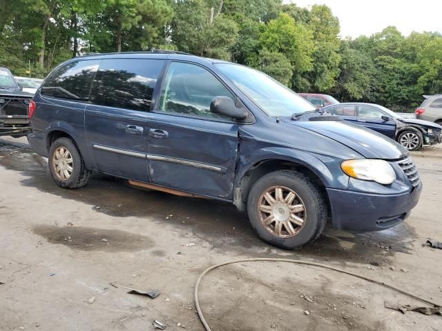 2007 Chrysler Town & Country Touring