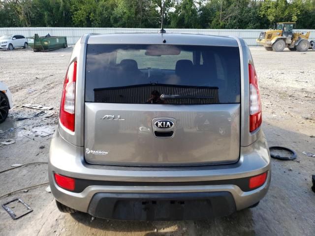 2013 KIA Soul +