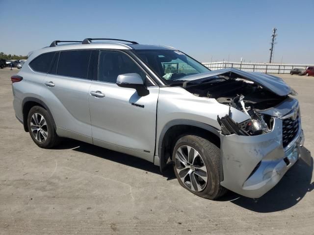 2021 Toyota Highlander Hybrid XLE