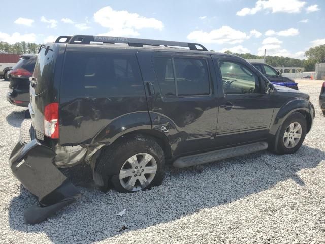 2005 Nissan Pathfinder LE