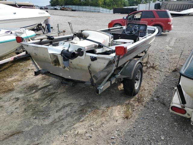 1989 Lowe Boat