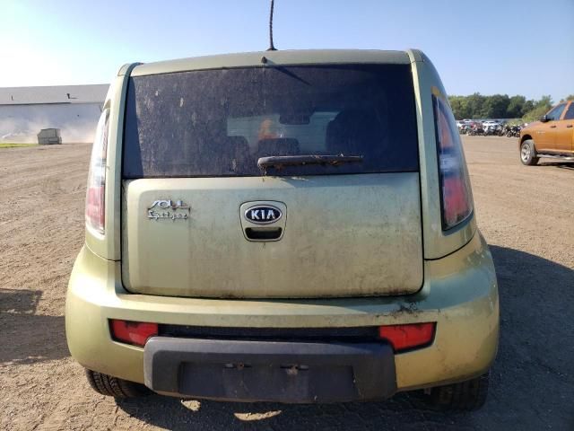 2011 KIA Soul +