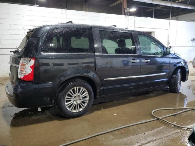 2014 Chrysler Town & Country Touring L