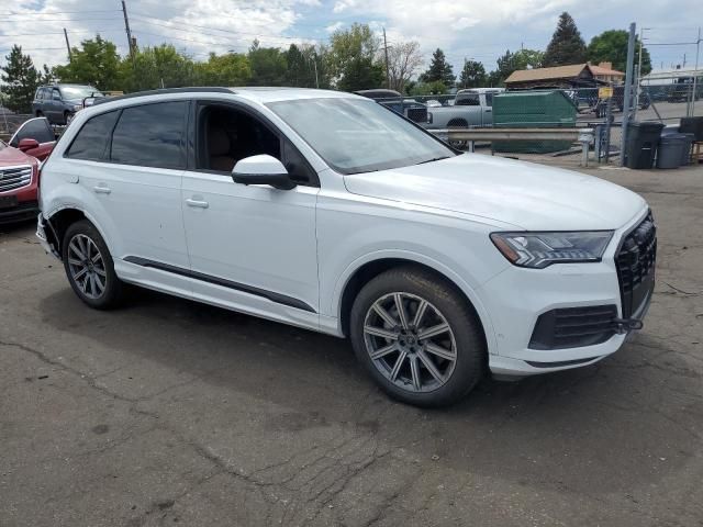 2024 Audi Q7 Premium Plus