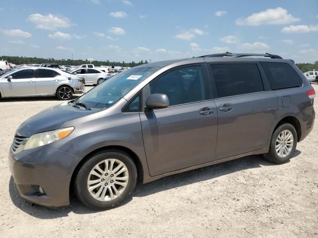 2012 Toyota Sienna XLE