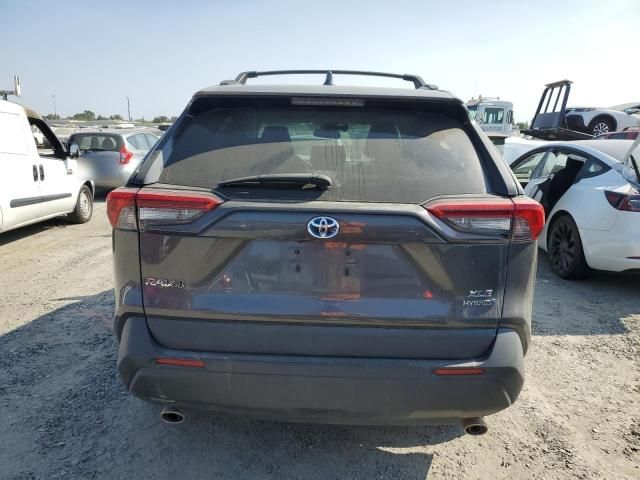 2020 Toyota Rav4 XLE