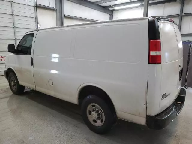 2020 Chevrolet Express G2500