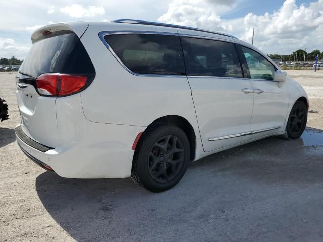 2017 Chrysler Pacifica Touring L Plus