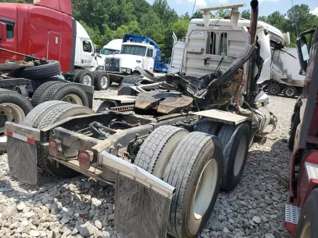 2013 Freightliner Cascadia 125