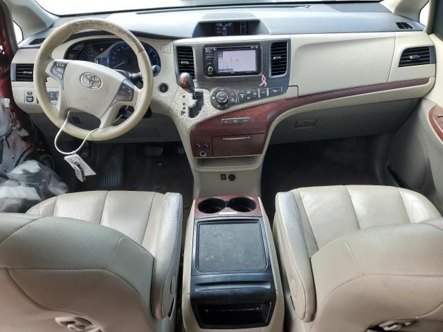 2013 Toyota Sienna XLE