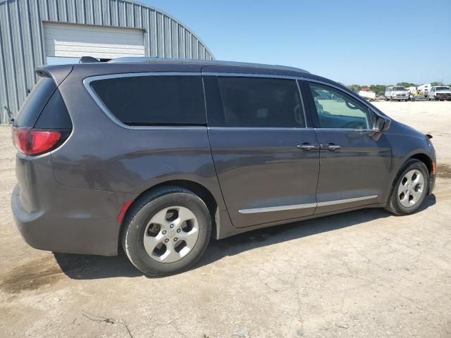 2017 Chrysler Pacifica Touring L Plus