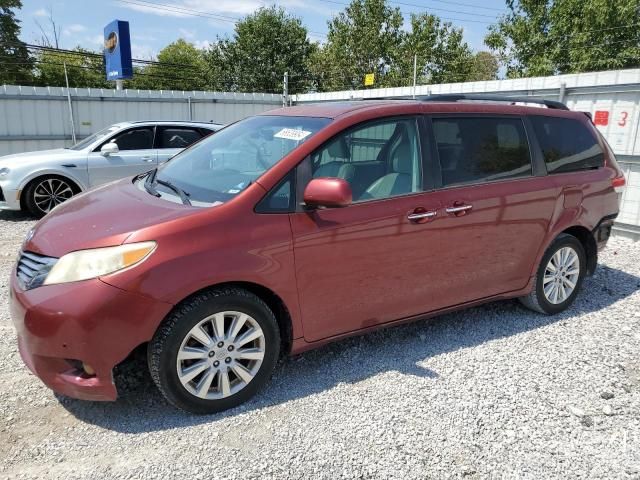 2012 Toyota Sienna XLE