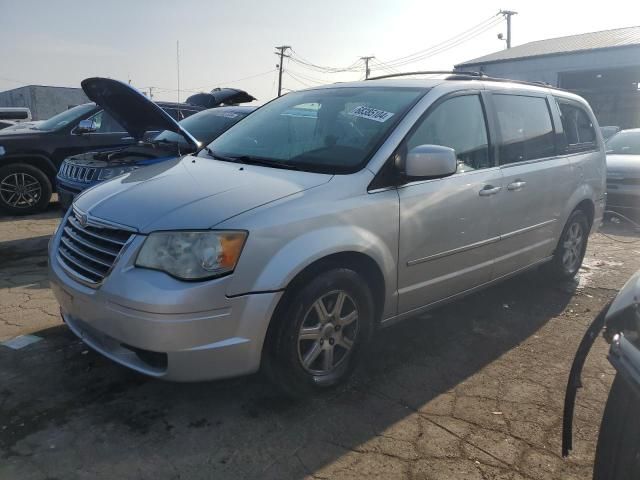 2010 Chrysler Town & Country Touring