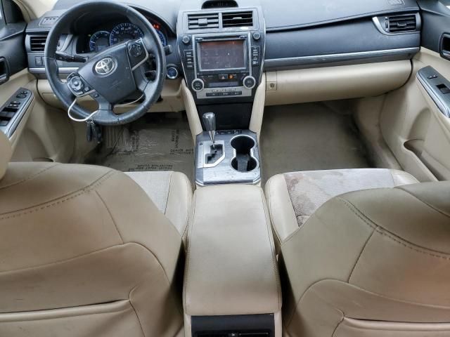 2014 Toyota Camry Hybrid