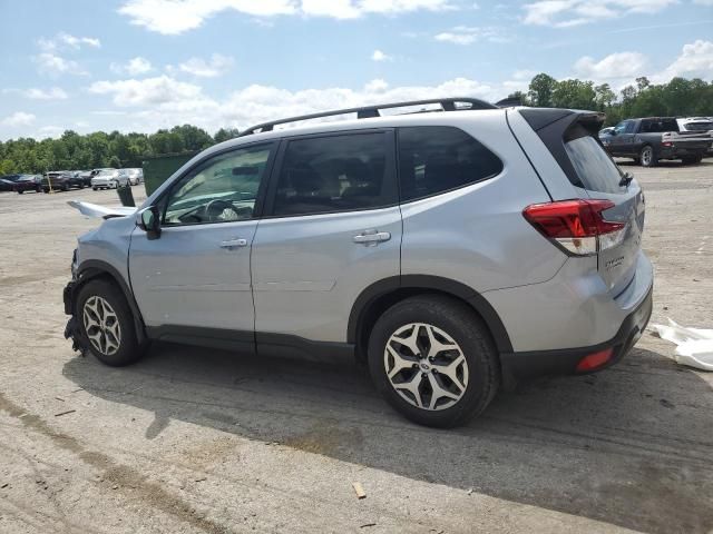 2024 Subaru Forester Premium