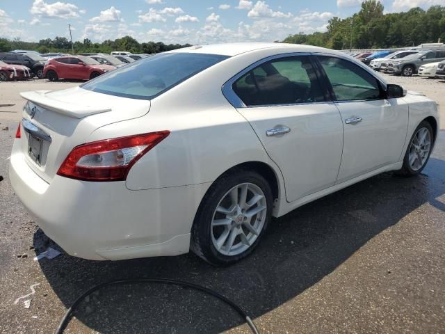 2010 Nissan Maxima S