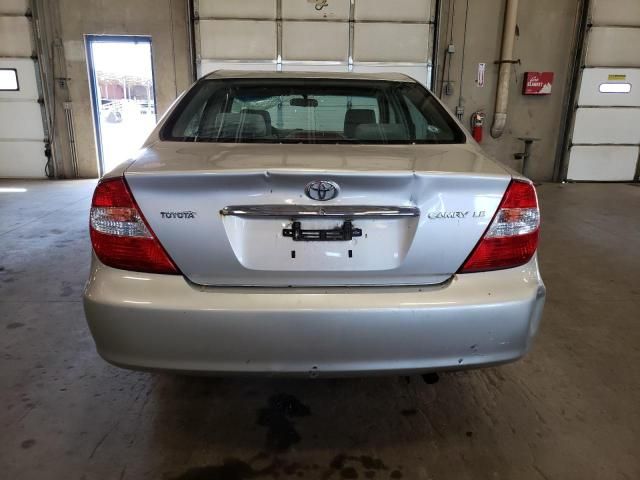 2004 Toyota Camry LE