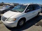 2005 Chrysler Town & Country Limited