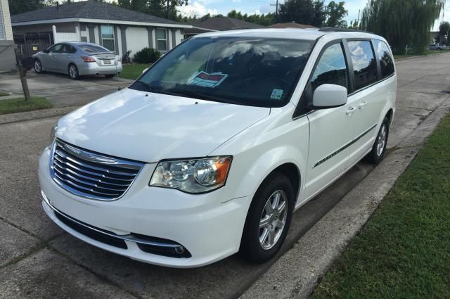 2012 Chrysler Town & Country Touring