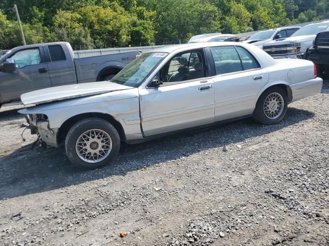 2002 Ford Crown Victoria