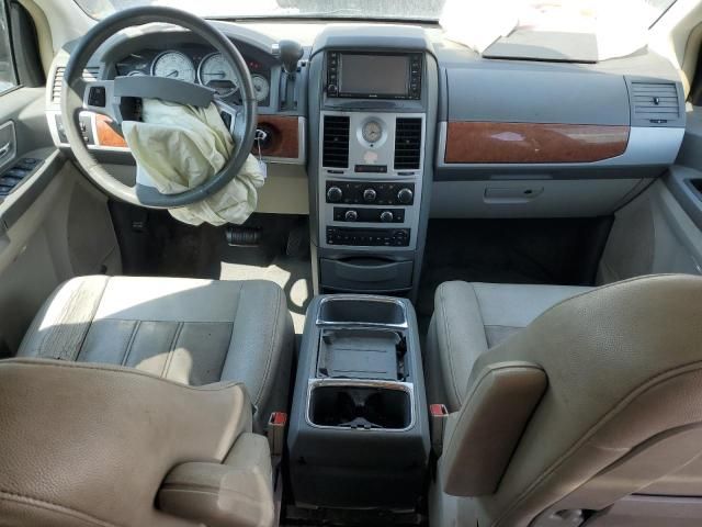 2008 Chrysler Town & Country Touring