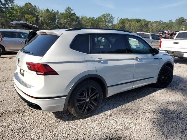 2022 Volkswagen Tiguan SE R-LINE Black