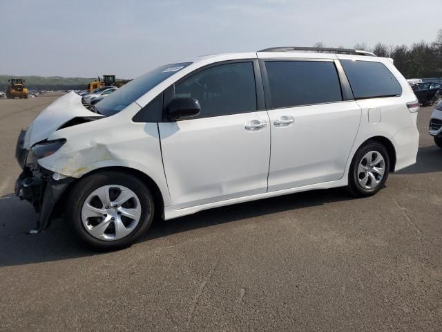 2015 Toyota Sienna Sport