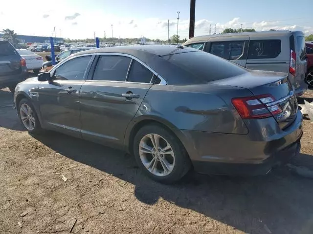 2018 Ford Taurus SEL