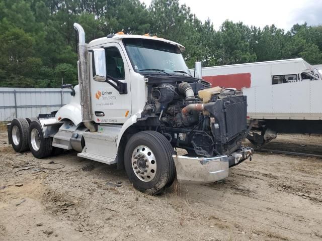 2016 Peterbilt 579