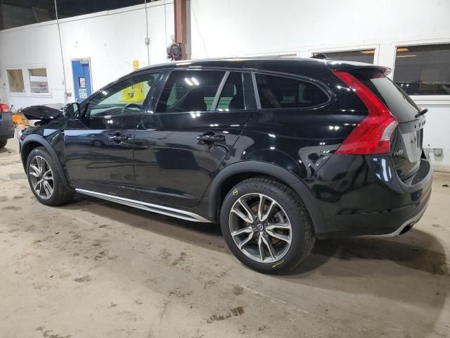 2016 Volvo V60 Cross Country Premier