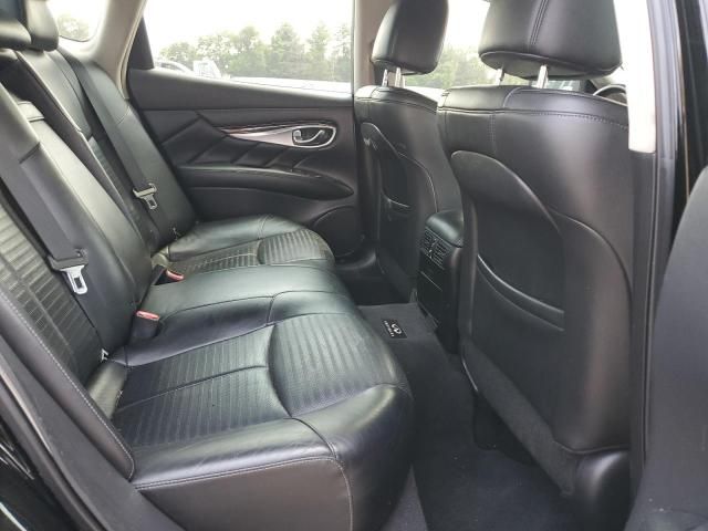 2011 Infiniti M37