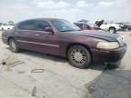 2006 Lincoln Town Car Signature Long Wheelbase