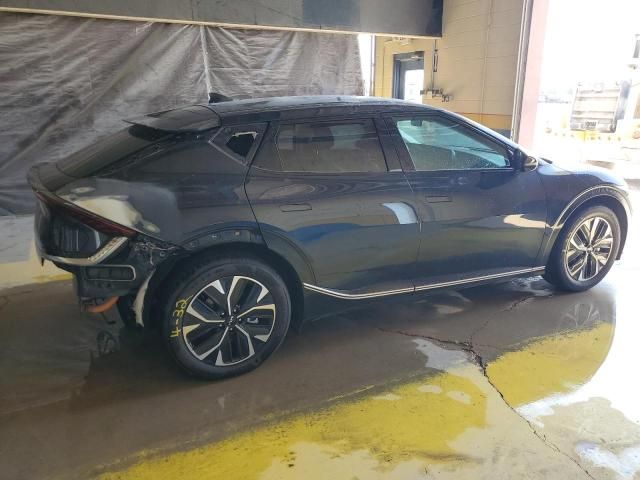 2023 KIA EV6 Light