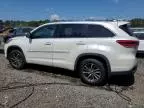 2017 Toyota Highlander SE