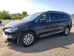 Chrysler Vehiculos salvage en venta: 2017 Chrysler Pacifica Touring L