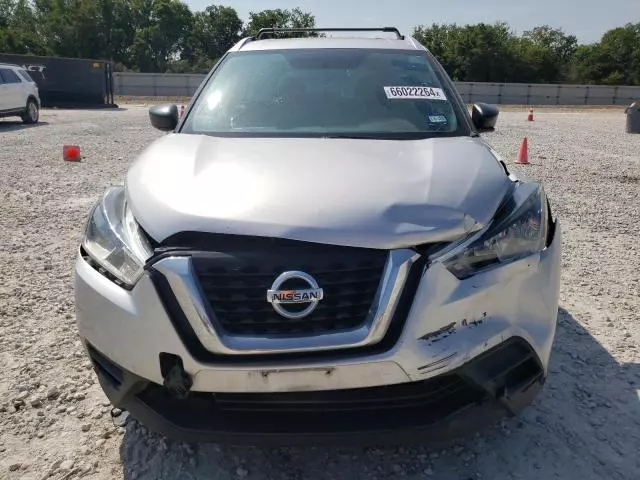 2019 Nissan Kicks S