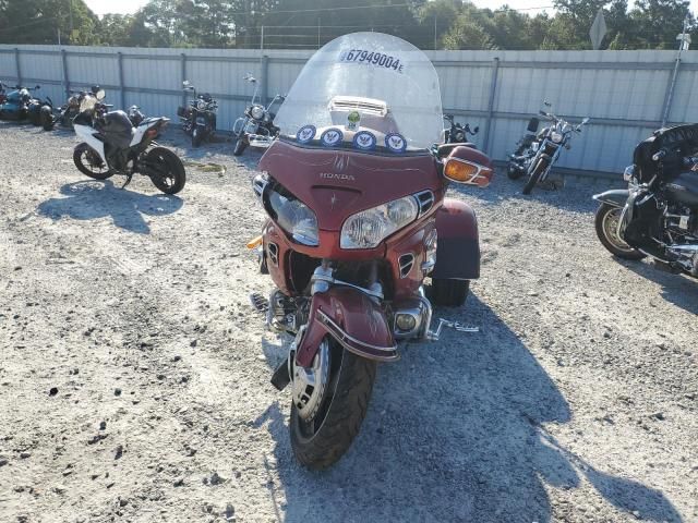 2001 Honda GL1800