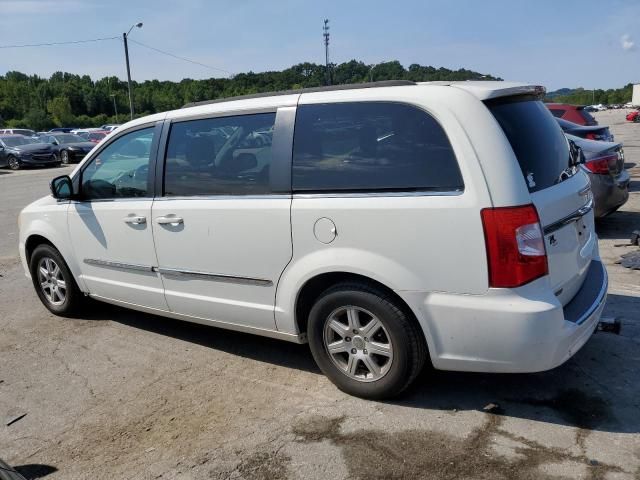 2011 Chrysler Town & Country Touring L