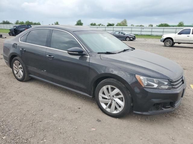 2018 Volkswagen Passat SE