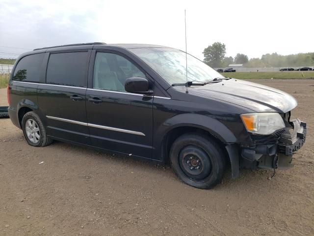 2013 Chrysler Town & Country Touring