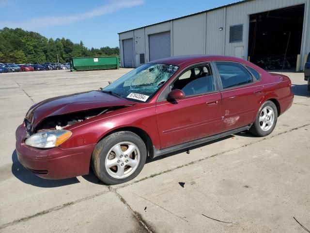 2004 Ford Taurus SE