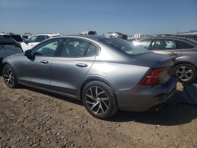 2019 Volvo S60 T6 Momentum